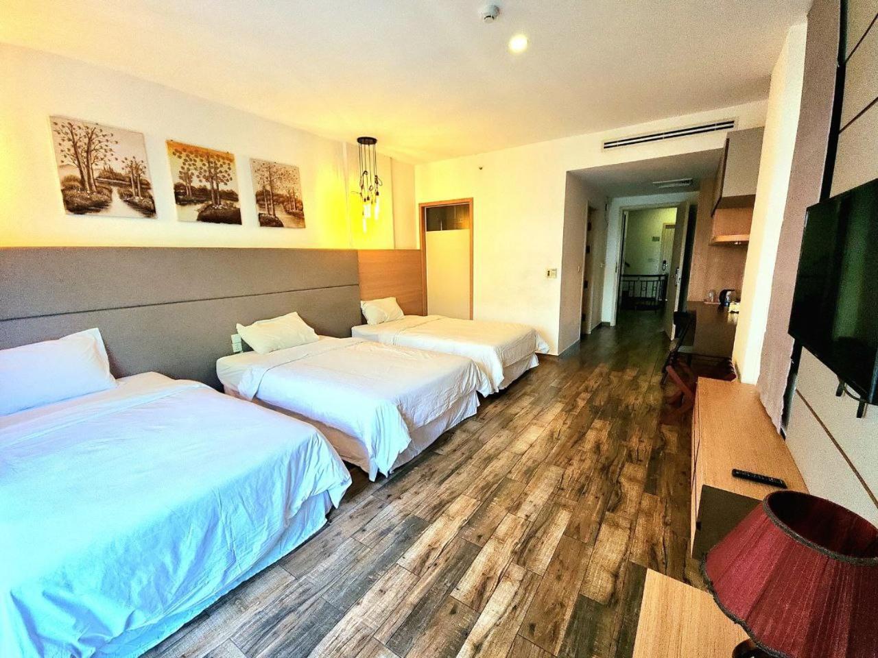 Chilchill Hotel Riverside プノンペン エクステリア 写真