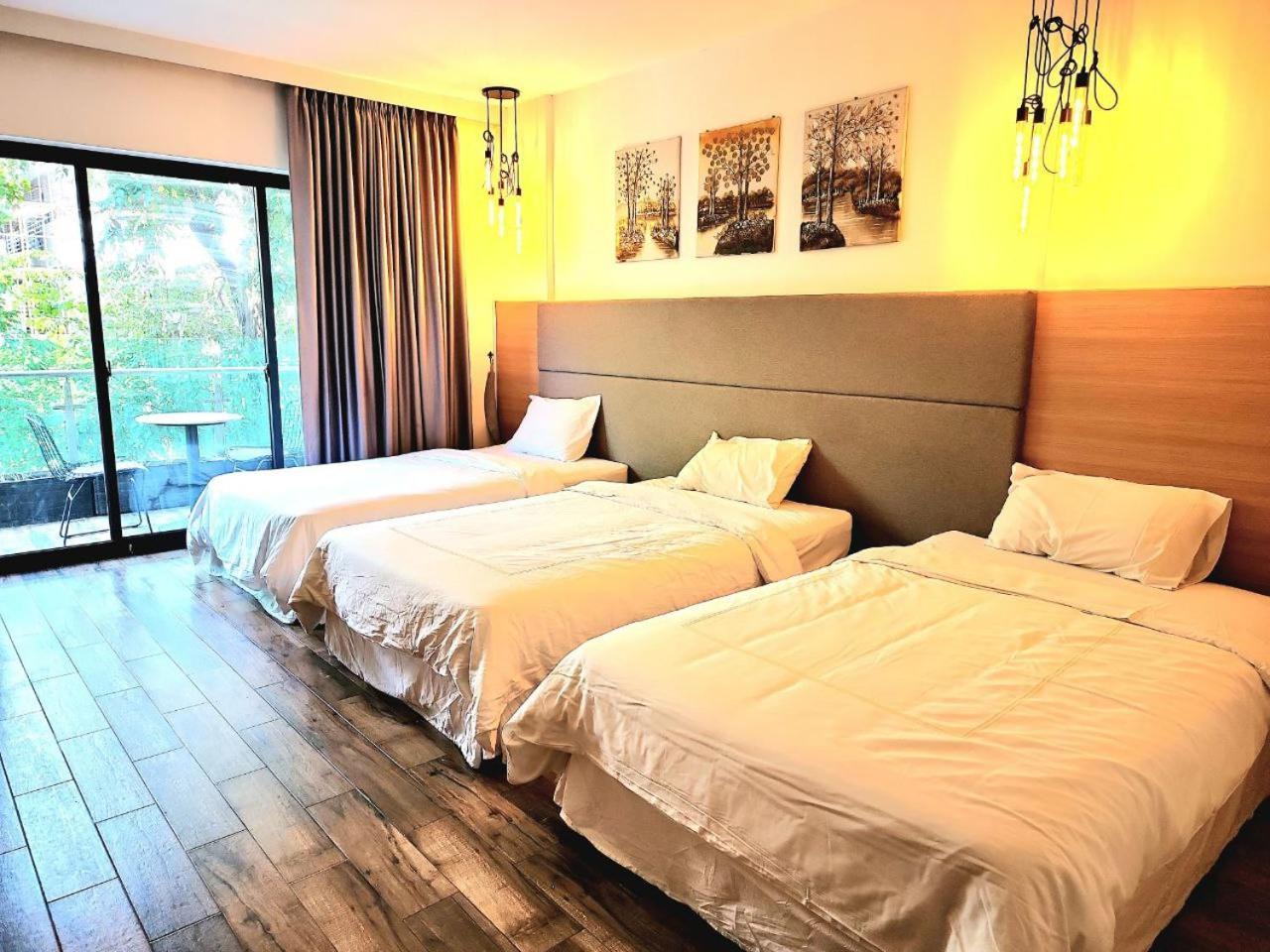 Chilchill Hotel Riverside プノンペン エクステリア 写真