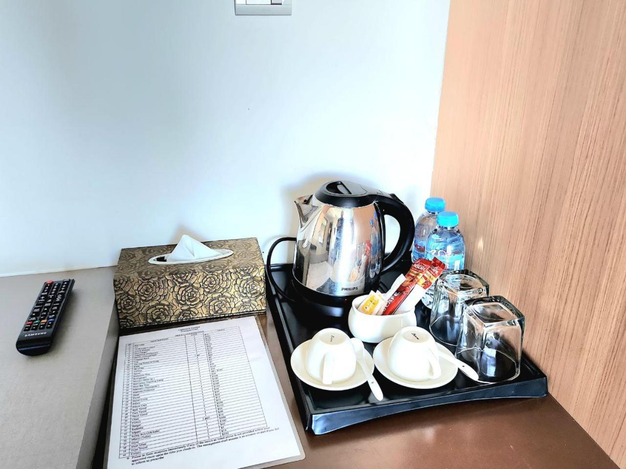 Chilchill Hotel Riverside プノンペン エクステリア 写真