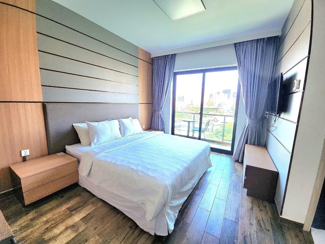 Chilchill Hotel Riverside プノンペン エクステリア 写真