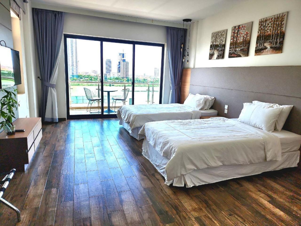 Chilchill Hotel Riverside プノンペン エクステリア 写真