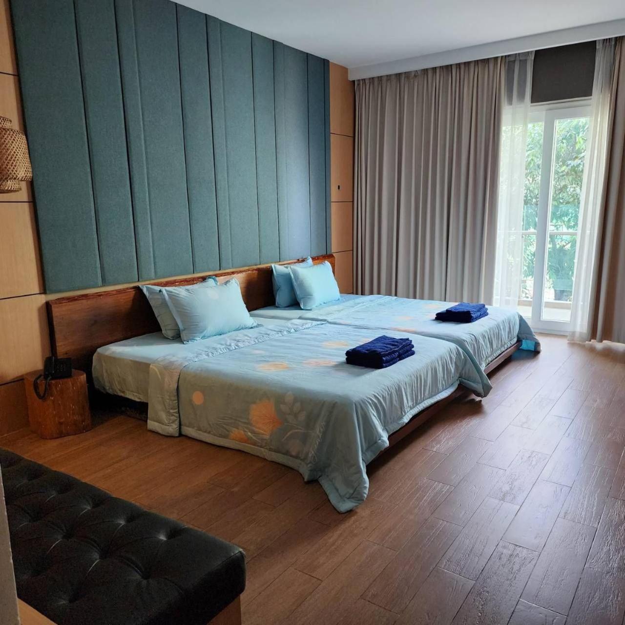 Chilchill Hotel Riverside プノンペン エクステリア 写真